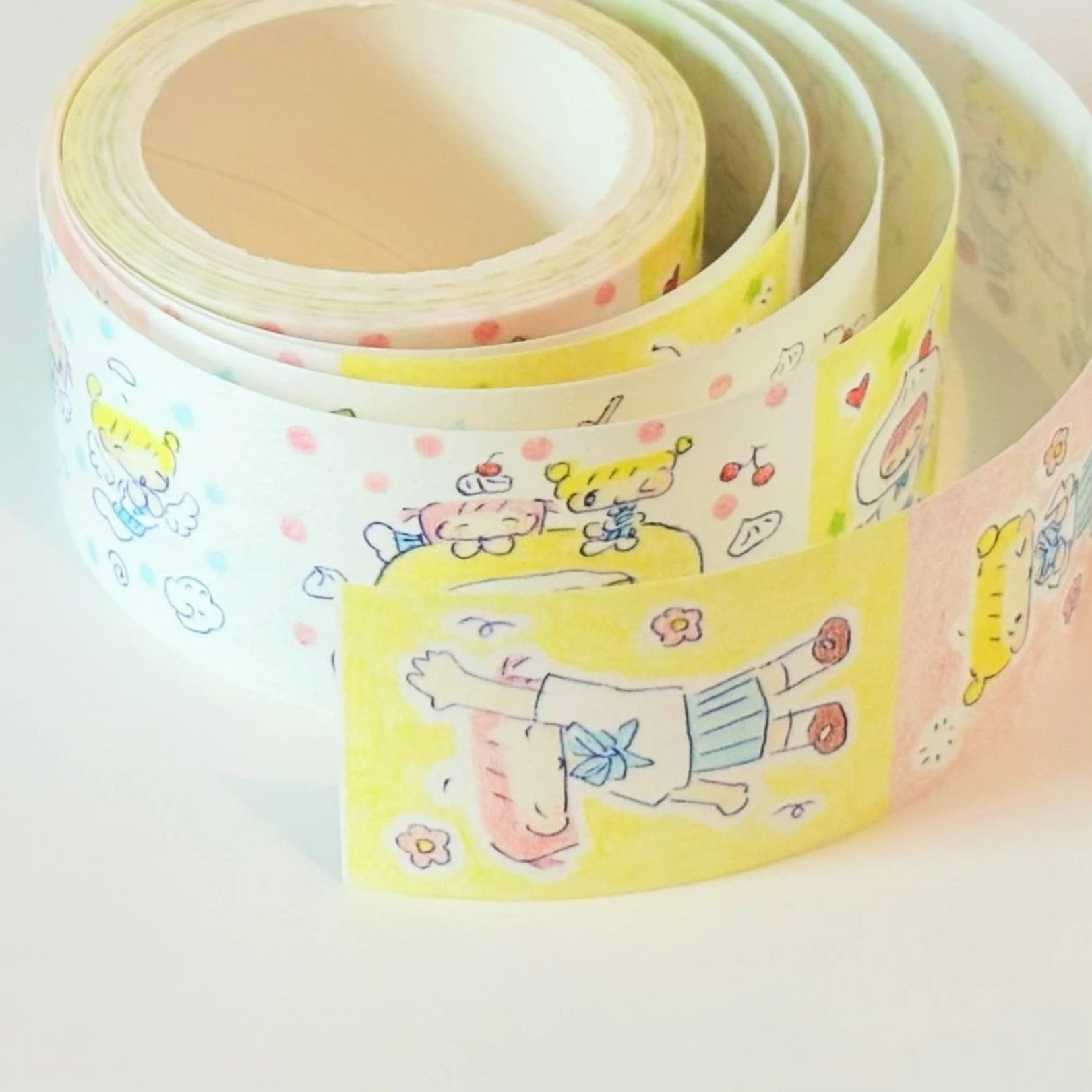 LITTLE PERSON - SUMMER FRUIT CAKE STICKER ROLL