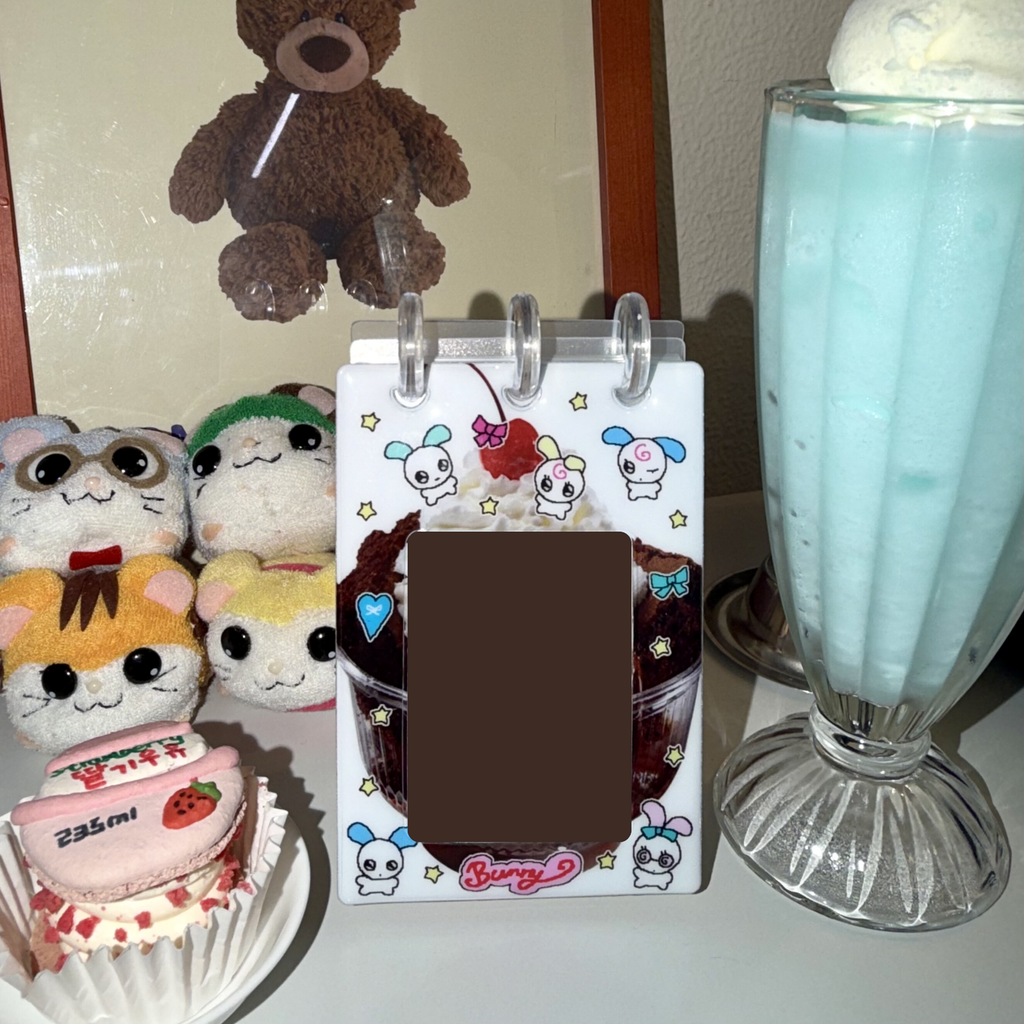 CREAMHONEY X ONIONION - BUNNY SUNDAE FLIP CARD BINDER