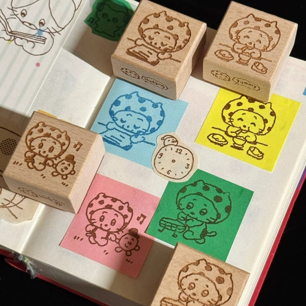 NIO BIUM - POLKA DOTS CAT WOOD STAMPS