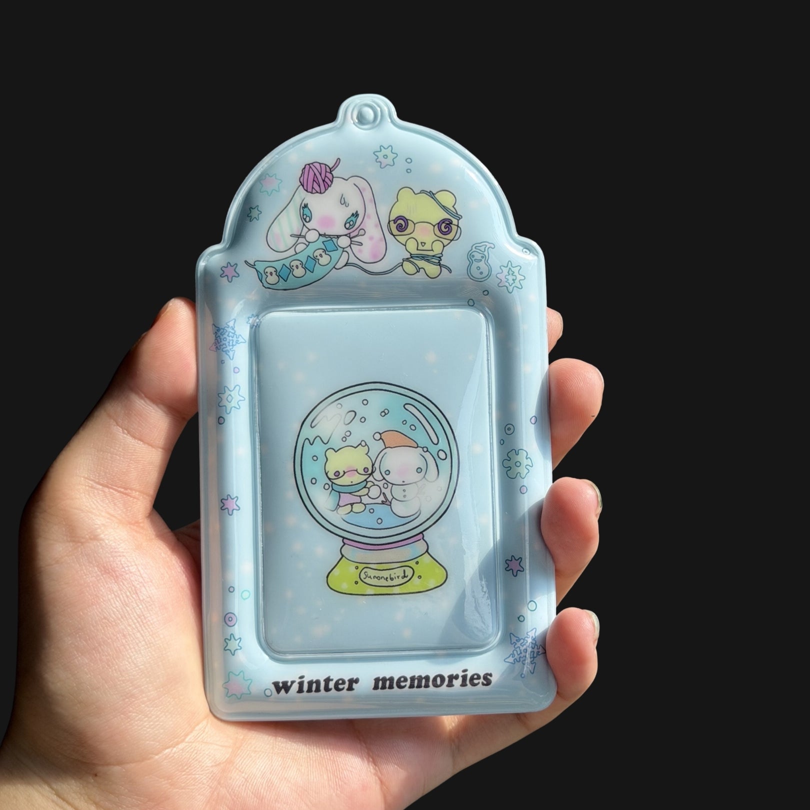 SUNONEBIRD X ONIONION - KNITTING BUNNY PC HOLDER