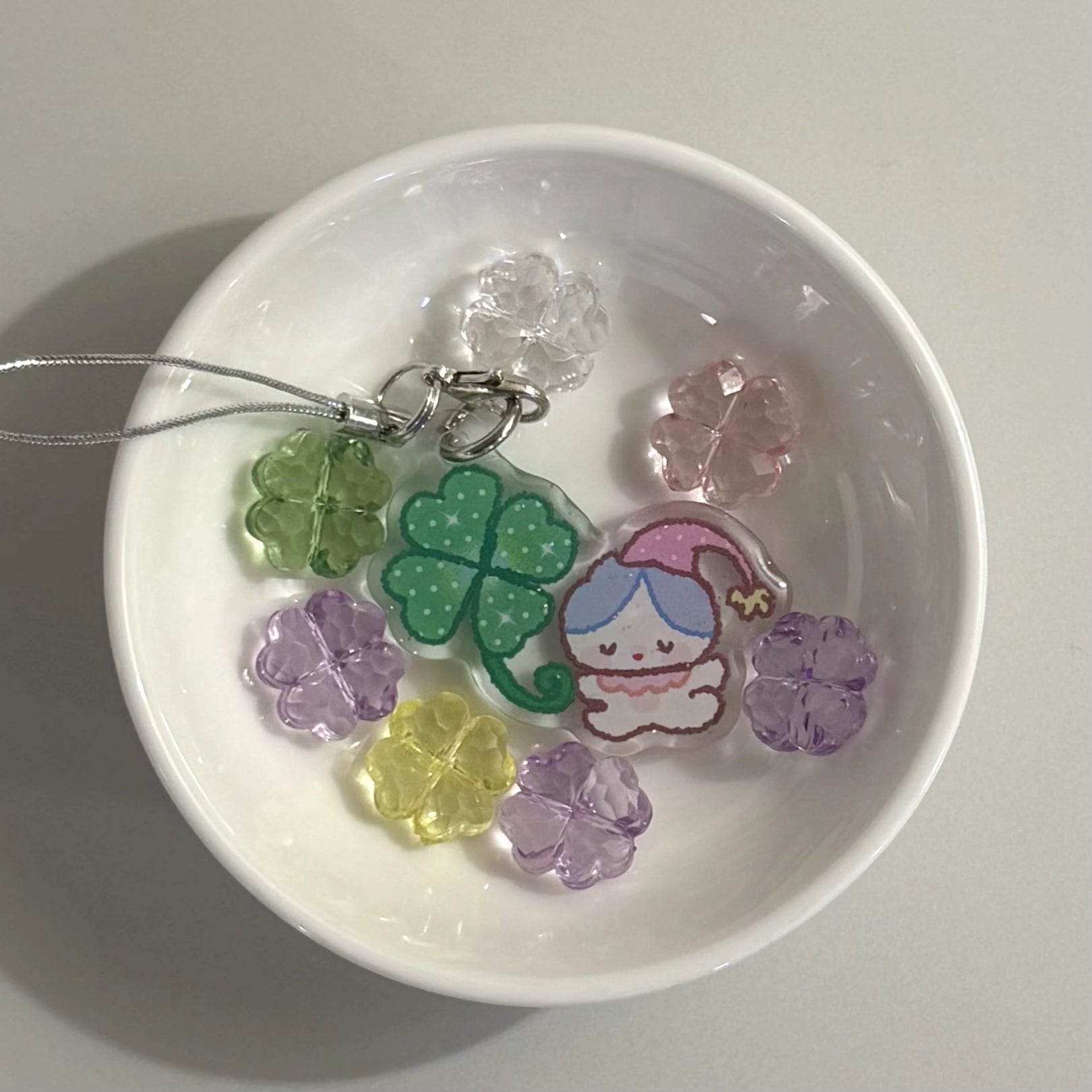 NIO BIUM X ONIONION - LUCKY CLOVER CHARMS