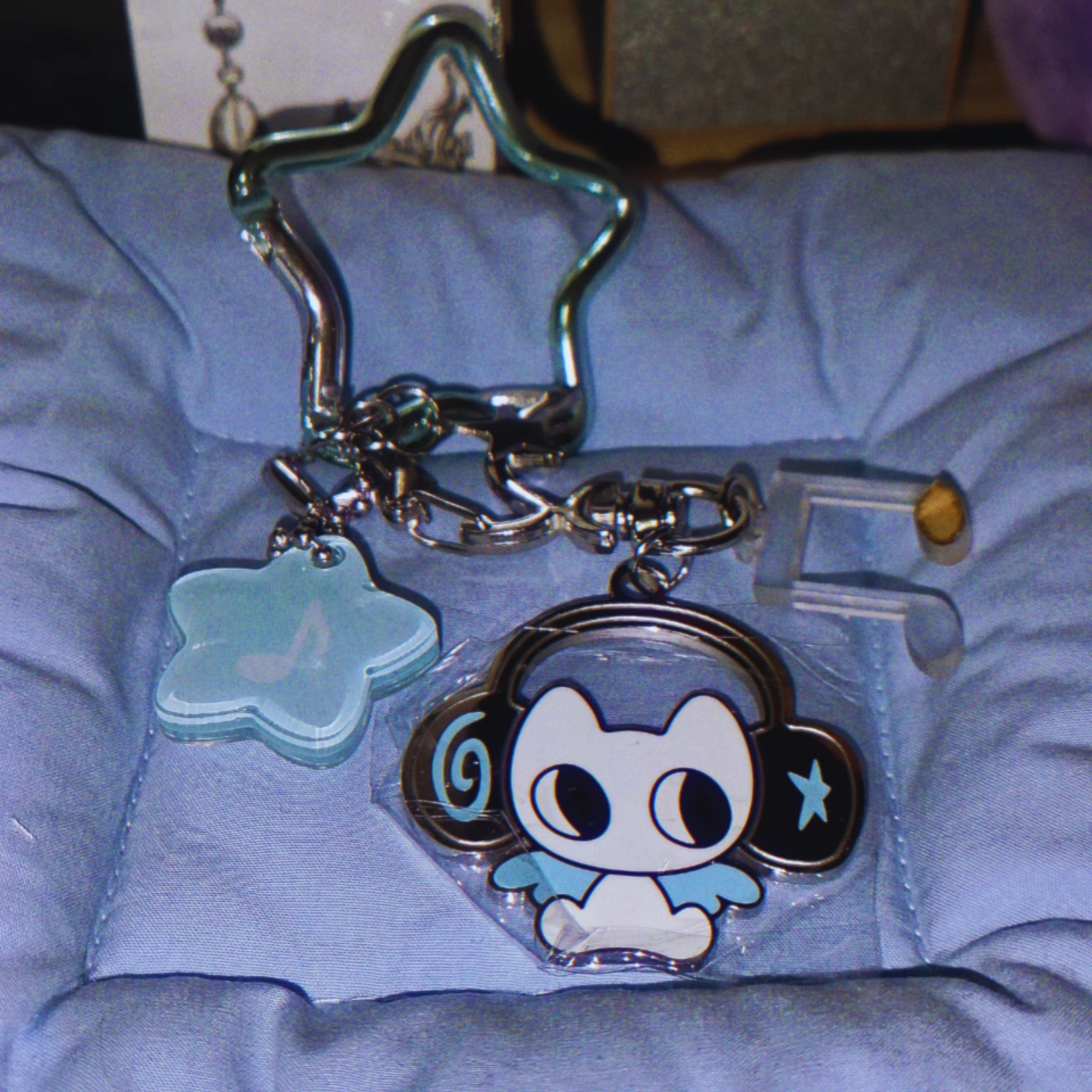 Congming - Headphone Cat Keychain